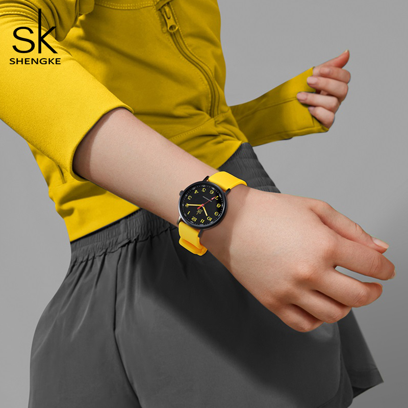 SHENGKE 여성 패션 실리콘 스트랩 시계 여성을위한 - Sport Loop Strap 리뷰 및 가격